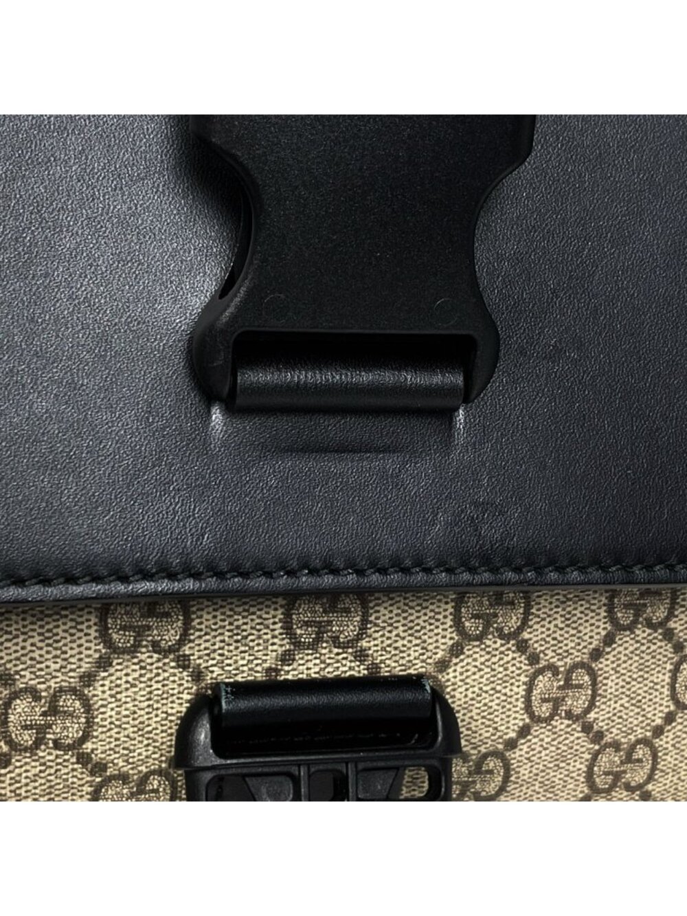 Gucci GG Pattern Shoulder Bag Beige Black - Picture 4 of 8
